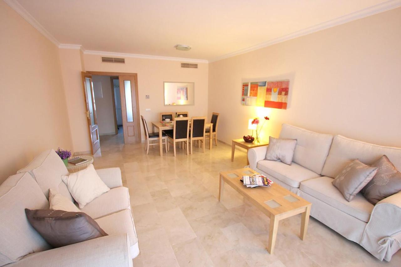 Luxury, Spacious 2 Bed Apartment Estepona Exterior photo